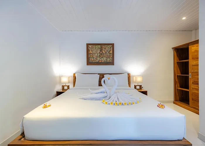 Dhong Livin Uluwatu 4*